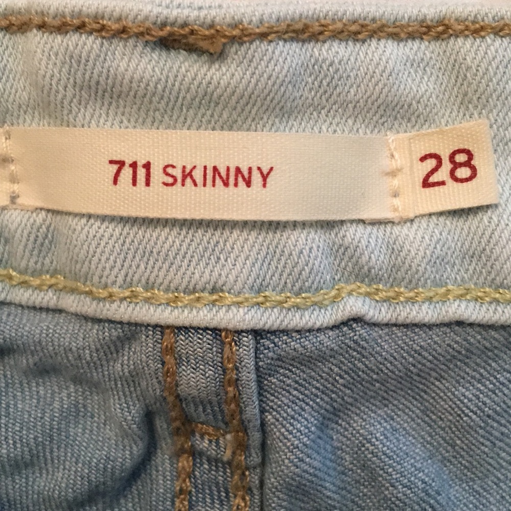 Levi’s - Picture 3 of 3
